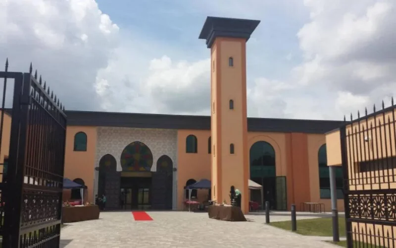 Reims : un homme effraie les fidèles de la mosquée avec un pistolet