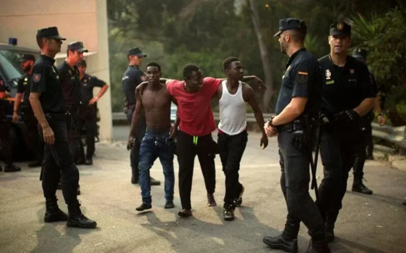 Les migrants payent jusqu'à 10.000 euros pour atteindre l'Espagne