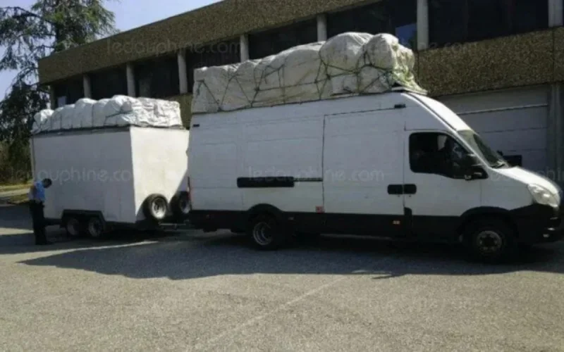 Photo : Il n'avait que 5 tonnes de plus dans sa fourgonnette