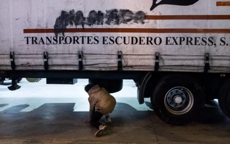 Espagne : six enfants découverts sous des camions provenant de Nador 