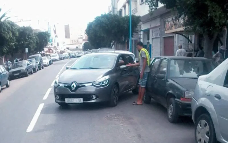 Maroc : appel à mettre fin au diktat des gardiens de parkings