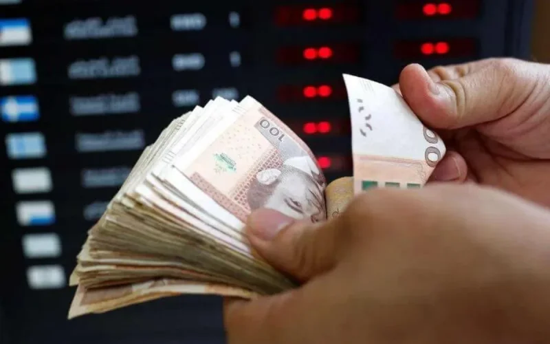 Comment se porte le dirham face à l'euro et au dollar ?