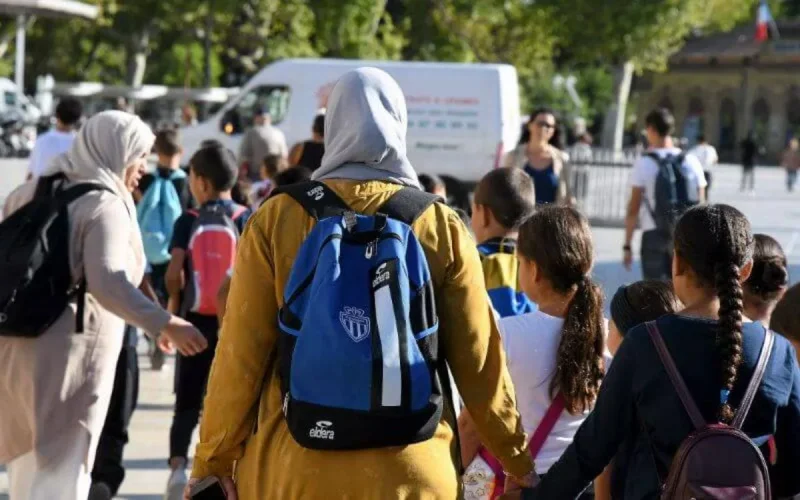 France : des musulmans dénoncent le voile "sexiste et obscurantiste"