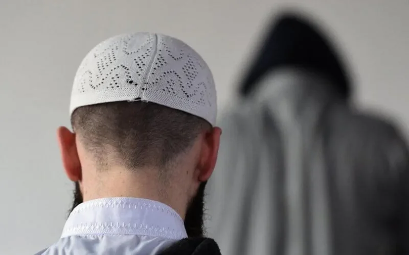 Maroc : des imams suspendus pour propagande politique