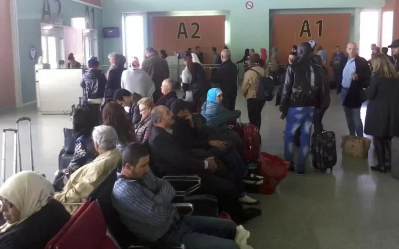 20 passagers abandonnés, sans nourriture, à l'aéroport de Casablanca pendant 48 heures