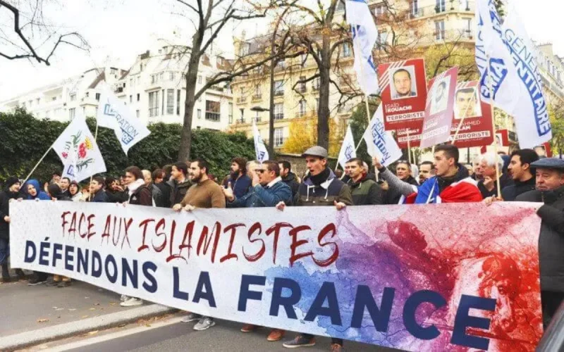 Paris : la manifestation anti-islam a fait un bide