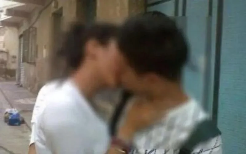 Maroc : ils risquent la prison pour un baiser