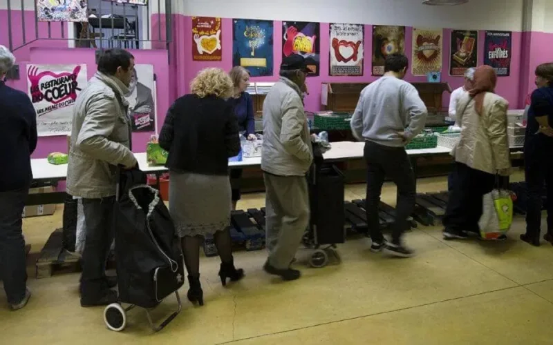 France : les Restos du cœur refusent une bénévole voilée