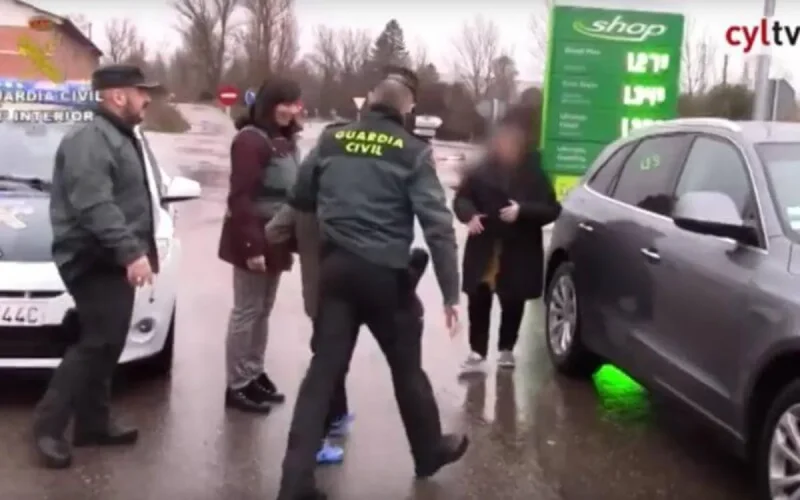 Espagne : une famille marocaine oublie son fils dans une aire de repos (vidéo)