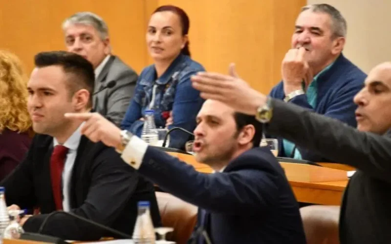 Sebta : un parti appelle à punir le Maroc