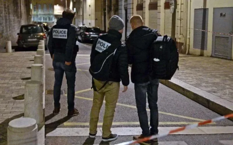 France : à 7 ans seulement, un Marocain braque un bar
