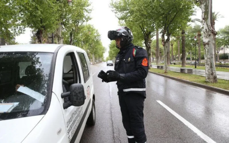 Non-respect de l'état d'urgence : les autorités menacent de lourdes sanctions