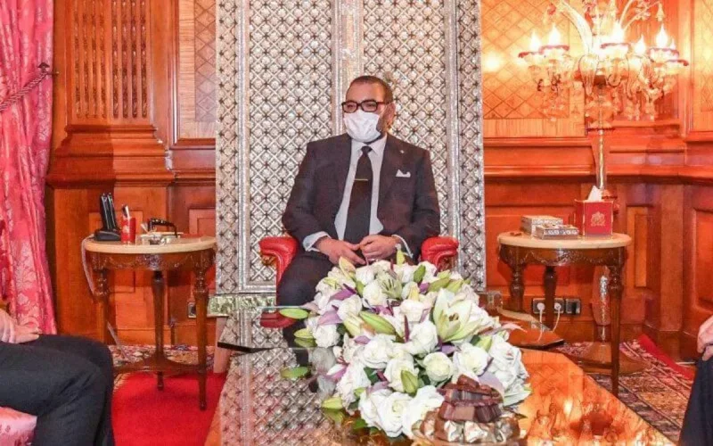 Le roi Mohammed VI donne l'exemple (photo)