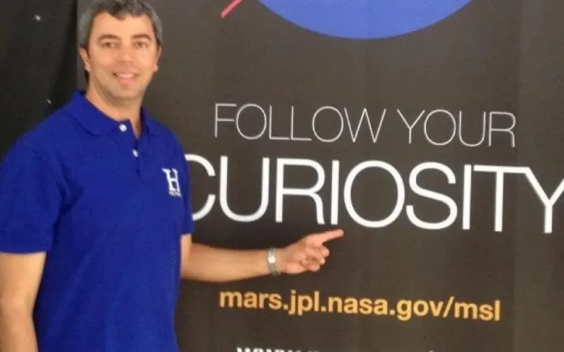 Sciences de l'espace : les efforts du Marocain Kamal Oudrhiri en physique quantique reconnus
