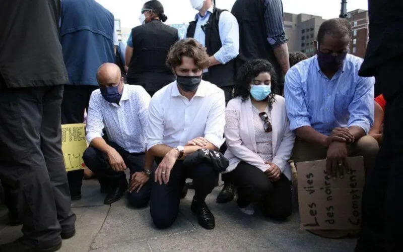 Hommage à George Floyd : Justin Trudeau soutient le mouvement