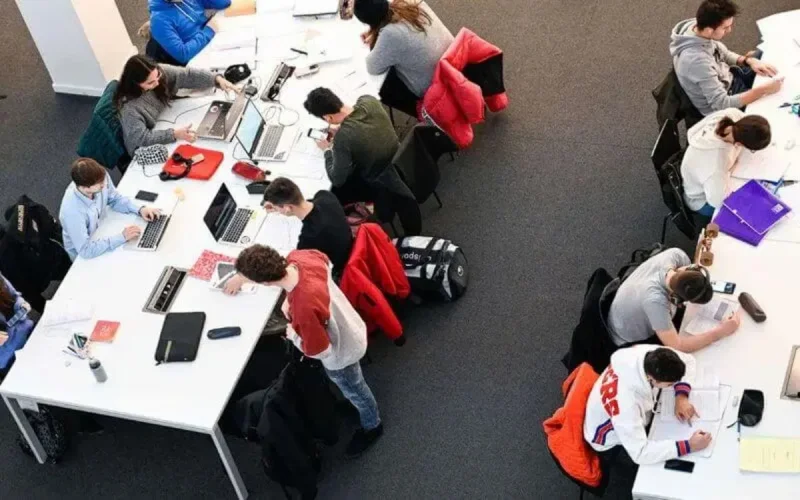 Allemagne : une aide mensuelle de 500 euros aux étudiants étrangers