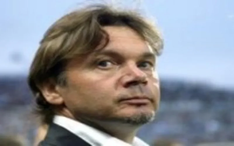 Troussier entraînera le Maroc