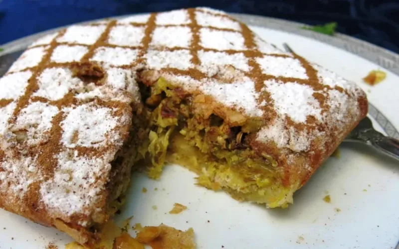 Pastilla aux amandes et pigeons