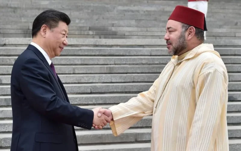 Le roi Mohammed VI échange avec le président chinois Xi Jinping