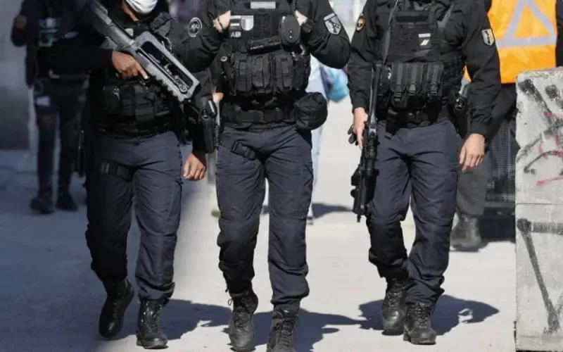 Un livre dévoile le racisme au sein de la police française