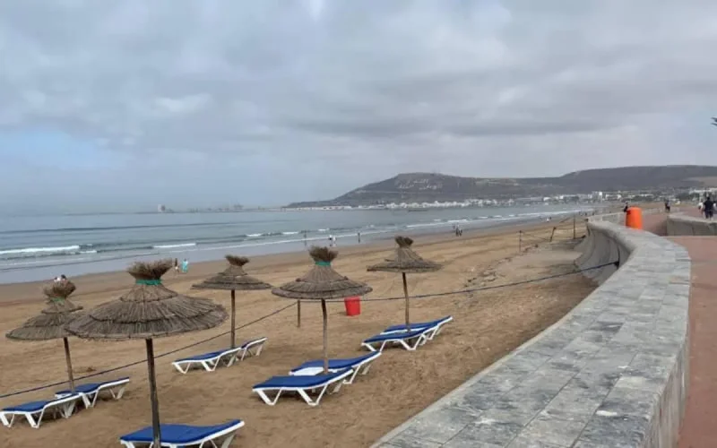 Les plages et parcs d'Agadir fermés au public