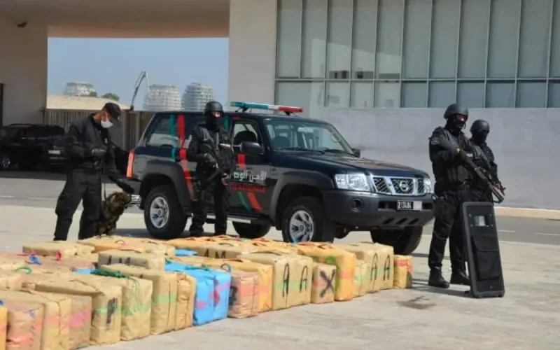 Armes blanches et drogue saisies à Meknès