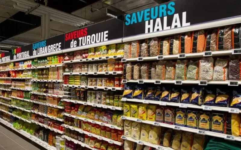 Gérald Darmanin n'aime par la "cuisine communautaire" dans les supermarchés