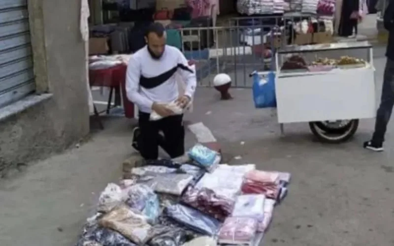 La photo d'un ancien détenu du Hirak émeut la toile