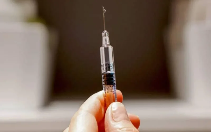 Vaccin anti-Covid : des résultats d'essais cliniques prometteurs annoncés par Sinopharm