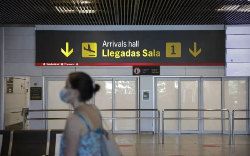 L'Espagne impose le test PCR aux Marocains