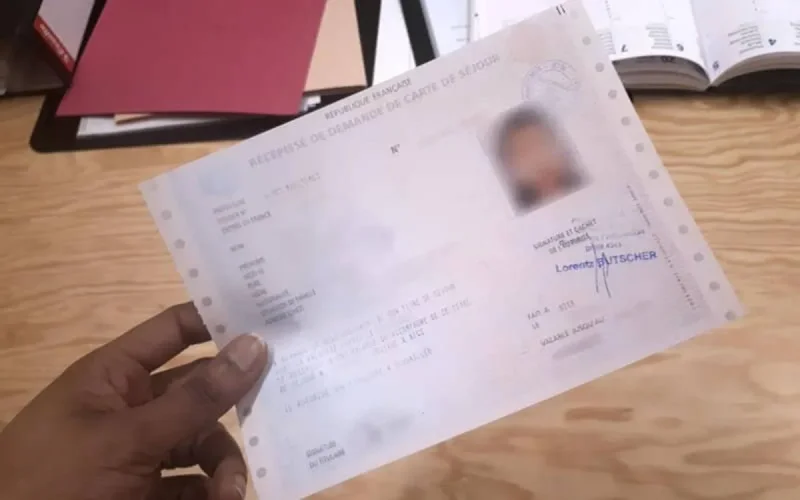Carte de séjour : plaintes contre l'État français