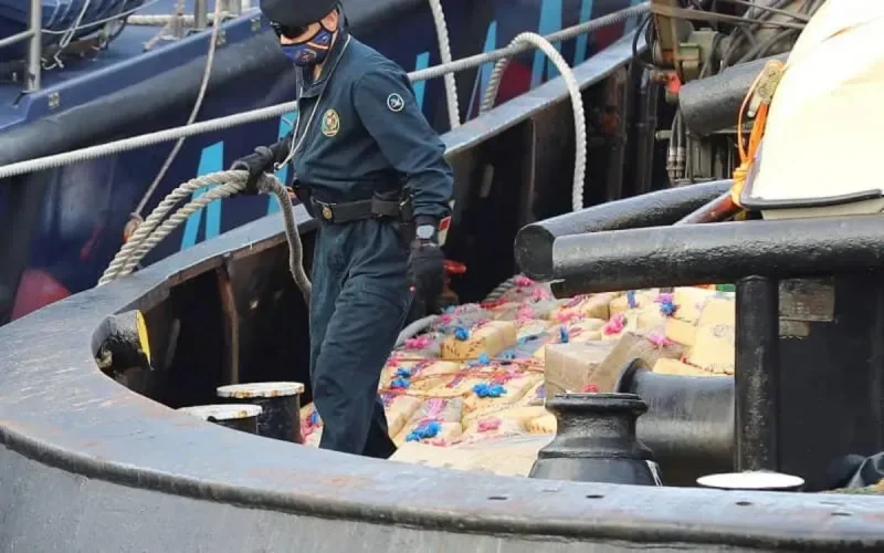 Un record de 18 tonnes de drogue saisies près des Canaries, 3 Marocains arrêtés