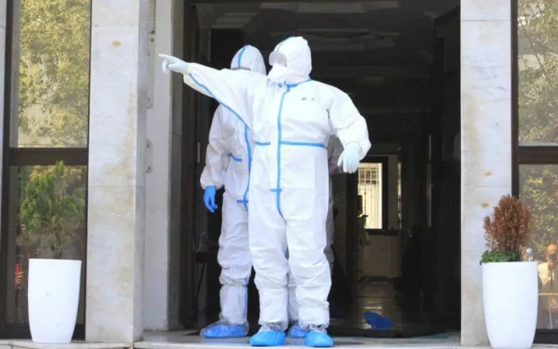 Coronavirus : 7 425 morts depuis mars 2020