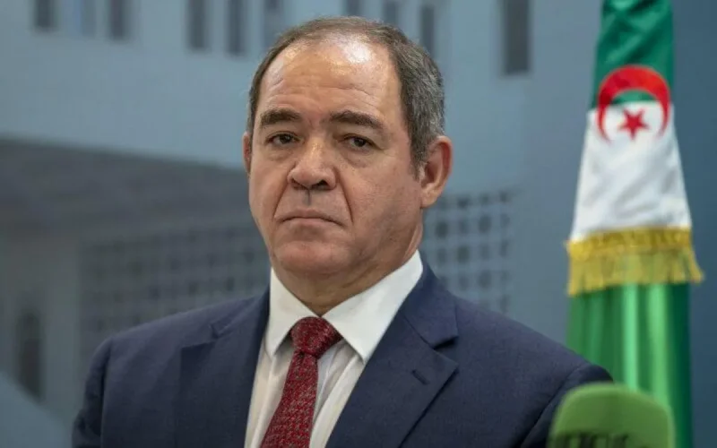 Insécurité aux frontières : Sabri Boukadoum défie le Maroc