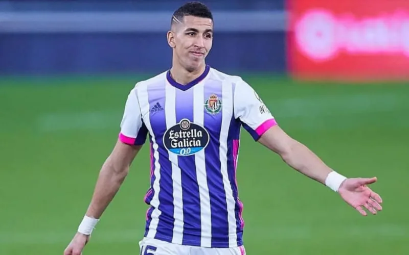 Le joueur Jawad El Yamiq positif au covid-19