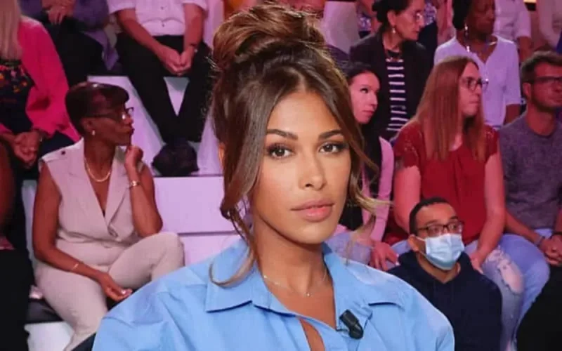 Toujours bloquée au Maroc, Ayem Nour au bord du désespoir 