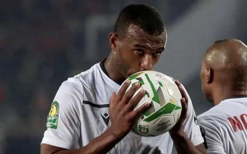 Ayoub El Kaabi en route pour la Turquie