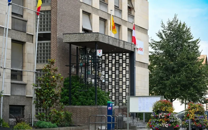 Belgique : ne pas venir peut annuler la demande, venir peut conduire en centre fermé