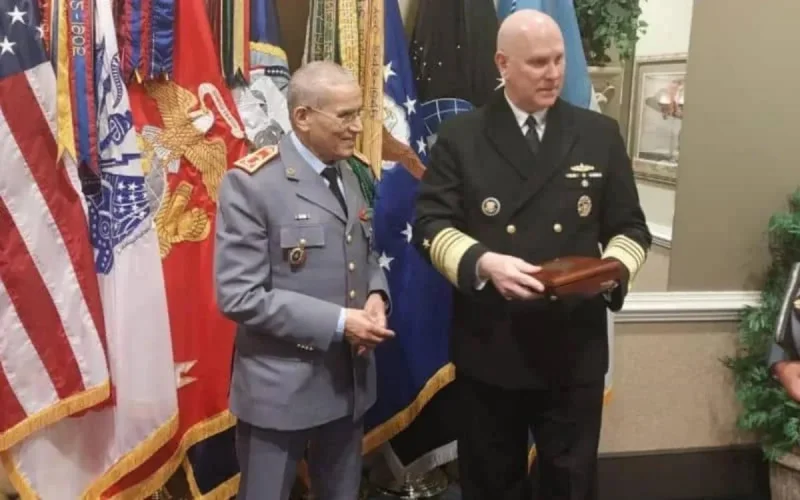 Le général Belkhir El Farouk s'entretient avec les responsables du Pentagone à Washington