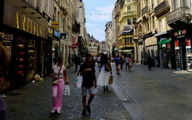 À Bruxelles, un nom marocain et plus de 50 ans : le profil le plus pénalisé à l'embauche