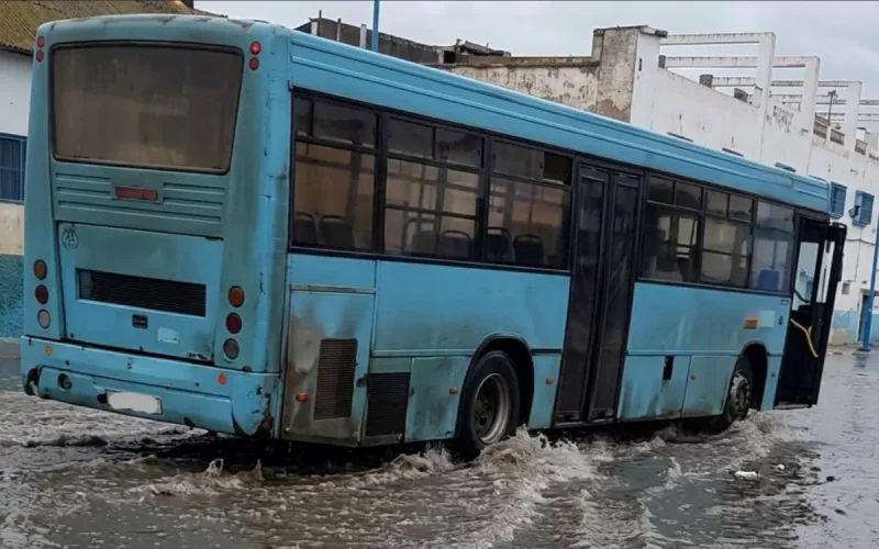 Maroc : les bus des années 1980 roulent encore