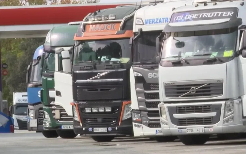 Espagne : jusqu'à 2 000 euros de prime pour attirer les camionneurs marocains