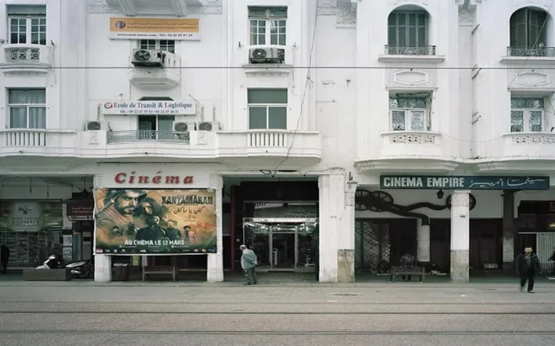 Casablanca : la police participe à l'opération de blanchissement des immeubles