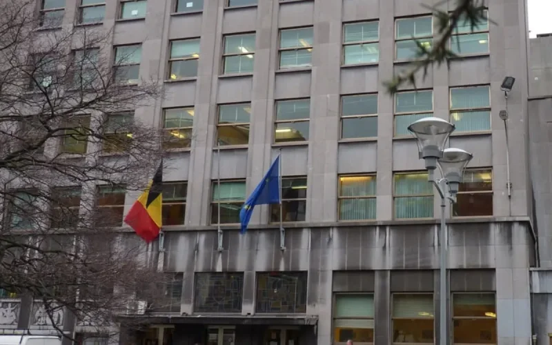 Bloqué au Maroc par la fermeture des frontières, ce Marocain doit rendre 4 431 € au CPAS : la justice dit non