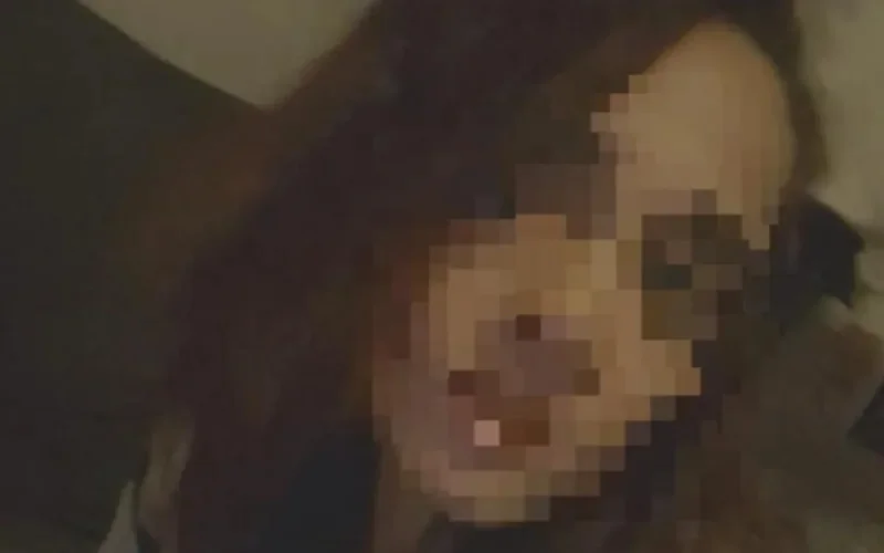 Dalila, 32 ans, tente de tuer sa mère après un cauchemar