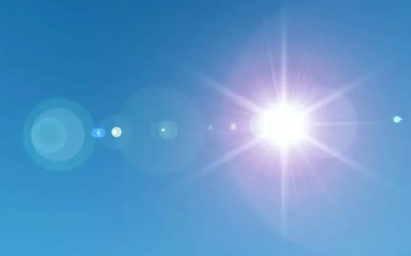 Une masse d'air chaud du Maroc provoque des records de chaleur en France