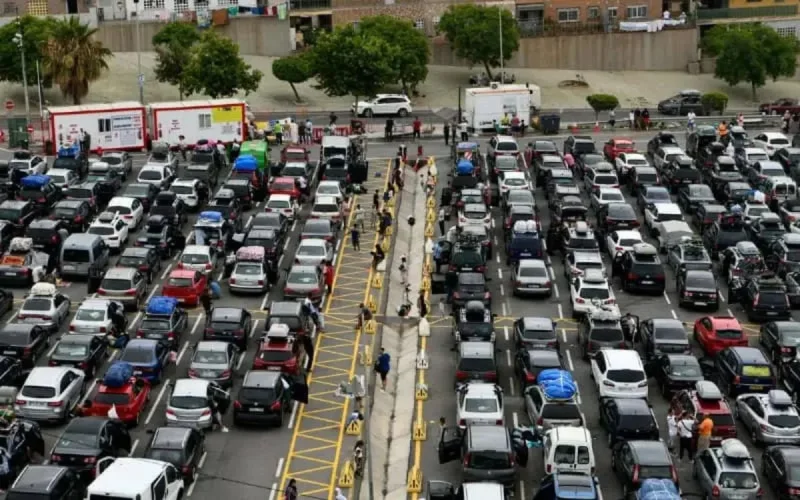 Embouteillage de MRE à Sebta : un parti espagnol accuse le Maroc