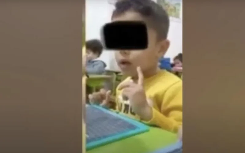 « Ne me crie pas dessus »