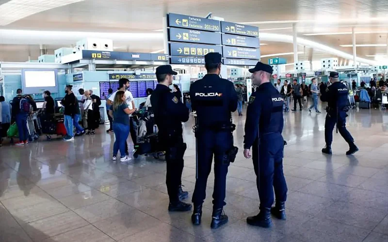 Il abandonne son enfant puis tente de s'enfuir au Maroc