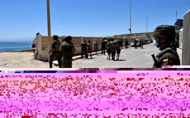 Un parti politique veut envoyer l'armée à Sebta et Melilla